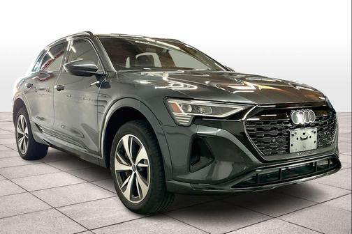 2024 Audi Q8 e-tron Premium