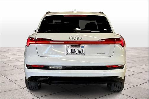 2021 Audi e-tron Premium