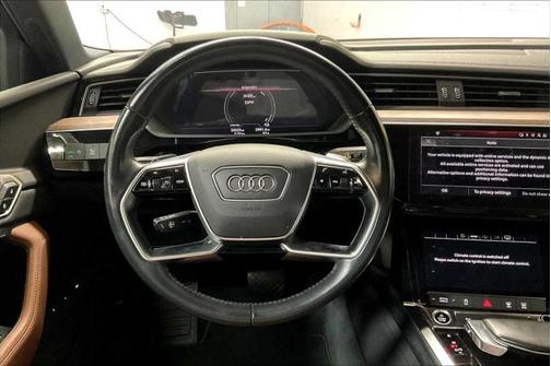 2021 Audi e-tron Premium