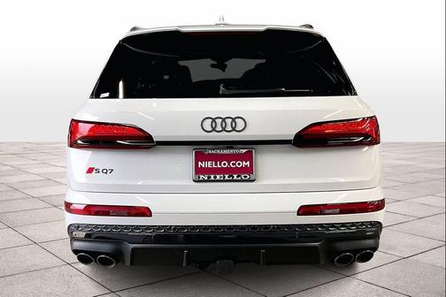 2026 Audi SQ7 4.0T Premium Plus
