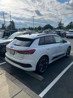 Glacier White Metallic 2024 Audi Q4 e-tron Premium Plus 55 quattro