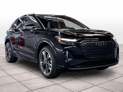 Mythos Black Metallic 2023 Audi Q4 e-tron Premium 50 quattro