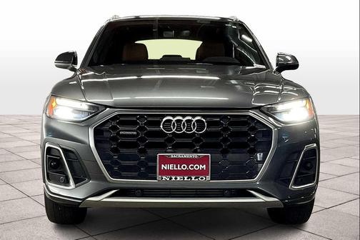 2022 Audi Q5 45 S line Premium