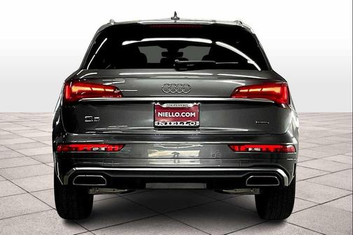 2022 Audi Q5 45 S line Premium
