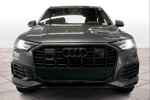 2022 Audi Q7 45 Premium Plus