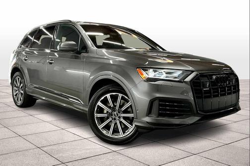 2022 Audi Q7 45 Premium Plus