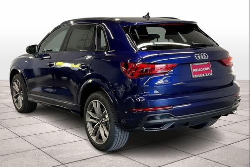 2025 Audi Q3 Premium 45 TFSI S line quattro Tiptronic