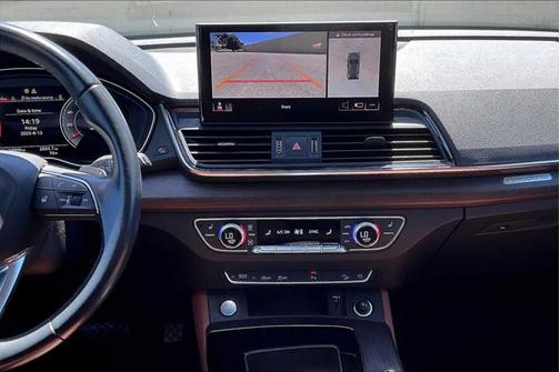 2022 Audi Q5 40 Premium Plus