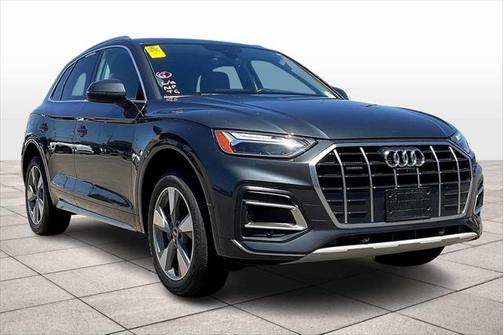 2022 Audi Q5 40 Premium Plus
