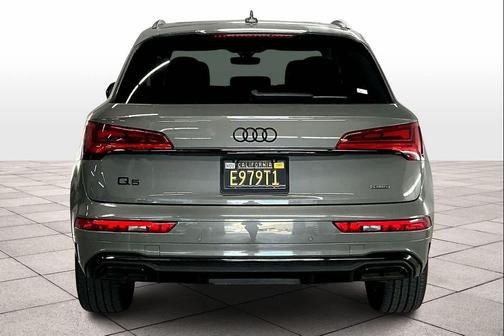 2023 Audi Q5 45 S line Premium Plus