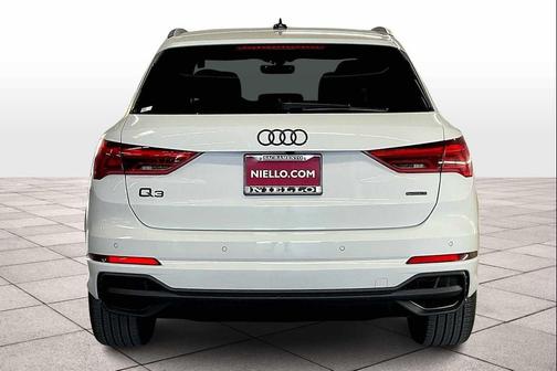 2025 Audi Q3 Premium 45 TFSI S line quattro Tiptronic