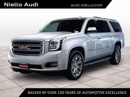 Quicksilver Metallic 2017 GMC Yukon XL SLT