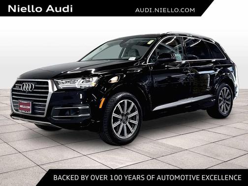 Night Black 2017 Audi Q7 3.0T Prestige