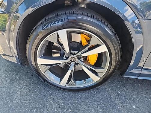 2022 Audi e-tron S Premium Plus