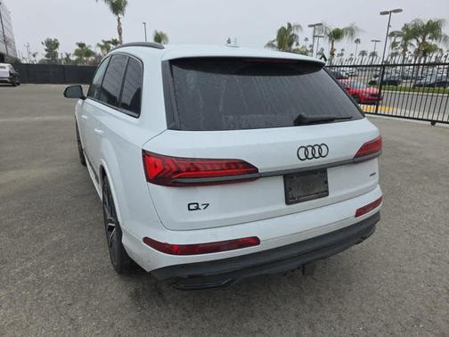 2023 Audi Q7 55 Prestige