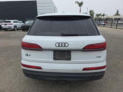 2023 Audi Q7 55 Prestige