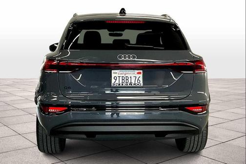 2025 Audi Q6 e-tron Premium Plus quattro