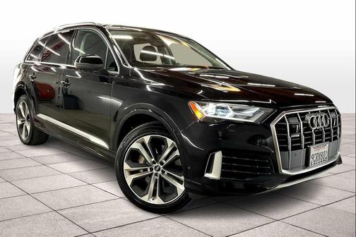 2022 Audi Q7 55 Premium Plus