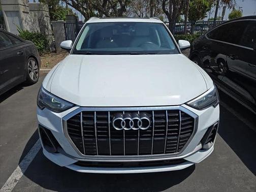 2022 Audi Q3 45 S line Premium