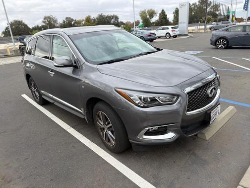 2017 INFINITI QX60 Base