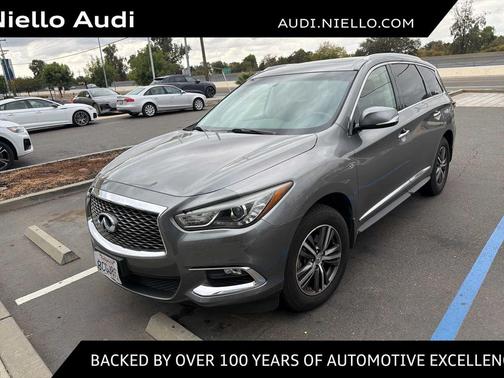 2017 INFINITI QX60 Base