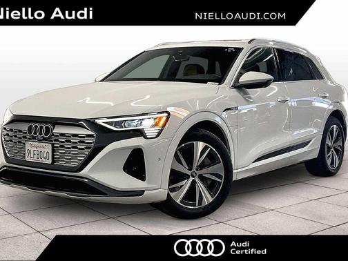 2024 Audi Q8 e-tron Premium Plus