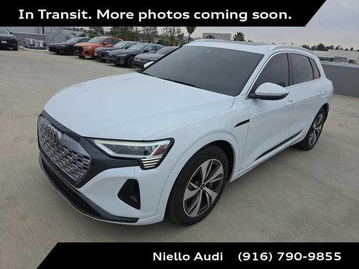 2024 Audi Q8 e-tron Premium