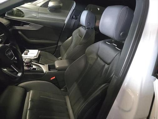 2023 Audi A4 45 S line Premium Plus