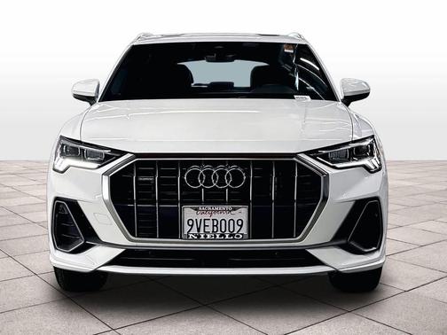 Arkona White 2025 Audi Q3 Premium 45 TFSI S line quattro Tiptronic