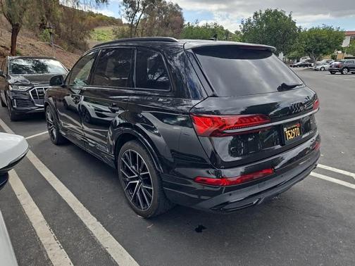2022 Audi Q7 55 Prestige