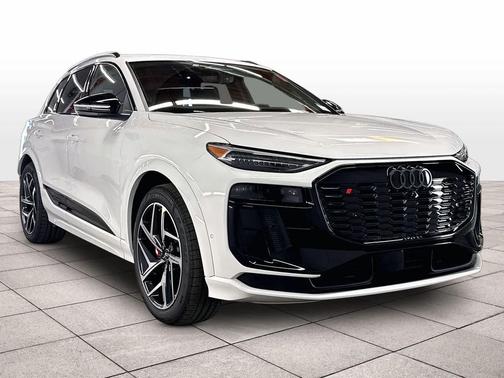 GLACIER WHITE 2027 Audi SQ6 e-tron Prestige