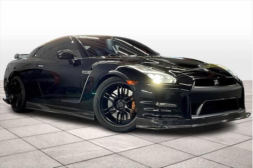 2015 Nissan GT-R Black Edition