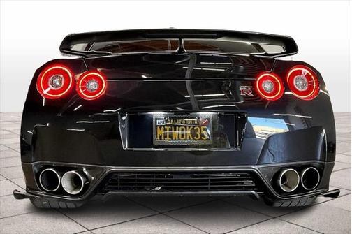 2015 Nissan GT-R Black Edition