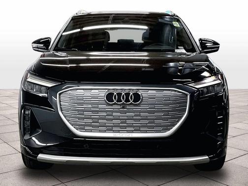 Mythos Black Metallic 2023 Audi Q4 e-tron Premium Plus 40 RWD