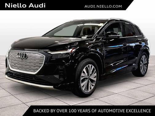 Mythos Black Metallic 2023 Audi Q4 e-tron Premium Plus 40 RWD