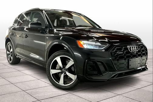 2022 Audi Q5 45 S line Premium Plus