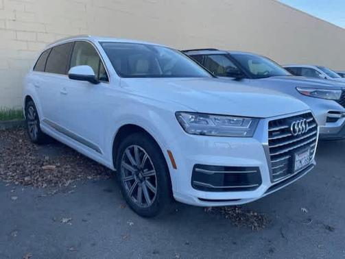 2017 Audi Q7 3.0T Premium