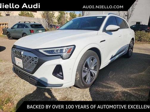 2024 Audi Q8 e-tron Premium Plus