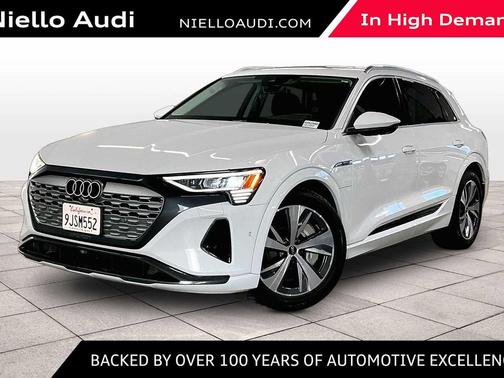 2024 Audi Q8 e-tron Premium Plus