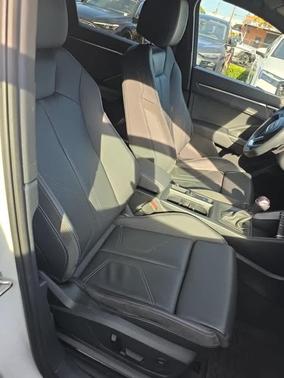 2023 Audi Q3 Premium 45 TFSI S line quattro Tiptronic