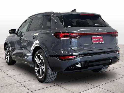 Magnet Gray 2027 Audi Q6 e-tron Premium Plus
