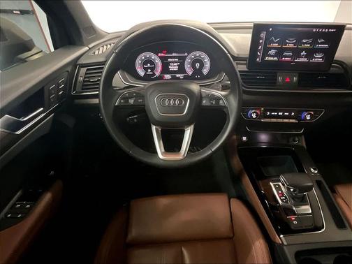 2023 Audi Q5 45 S line Premium Plus