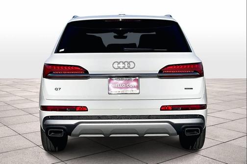 2026 Audi Q7 45 Premium