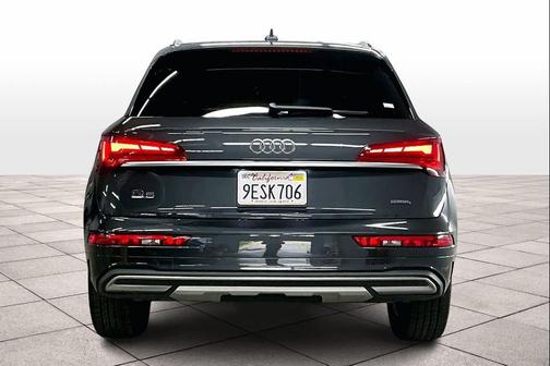 2023 Audi Q5 40 Premium Plus
