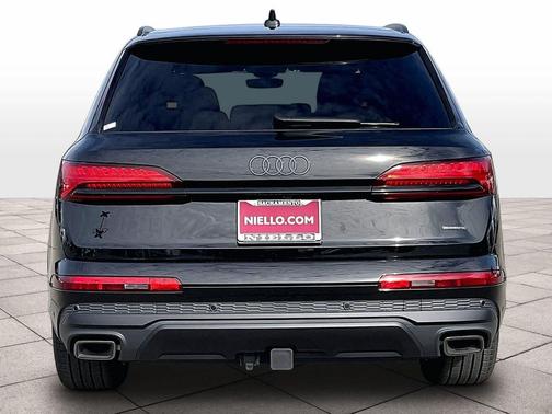 2026 Audi Q7 55 Premium Plus
