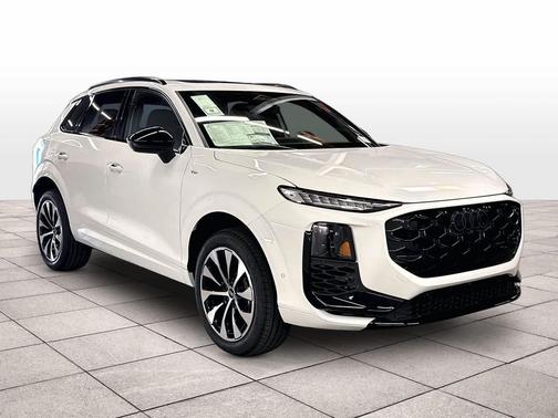 GLACIER WHITE 2026 Audi Q3 TFSI quattro S tronic