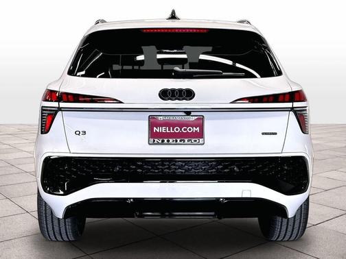 GLACIER WHITE 2026 Audi Q3 TFSI quattro S tronic