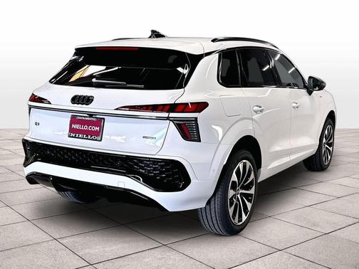 GLACIER WHITE 2026 Audi Q3 TFSI quattro S tronic