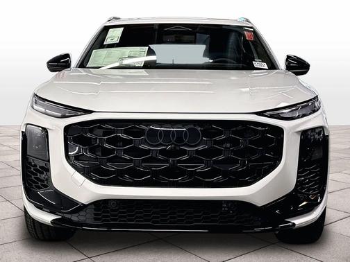 GLACIER WHITE 2026 Audi Q3 TFSI quattro S tronic