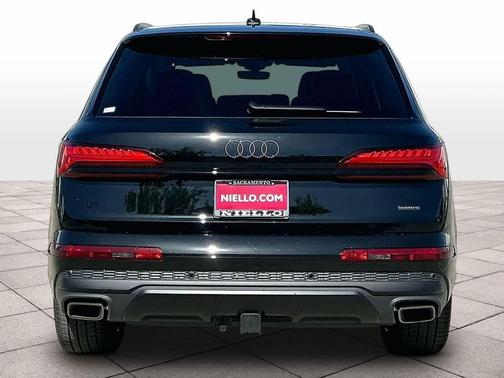 2026 Audi Q7 45 Premium Plus